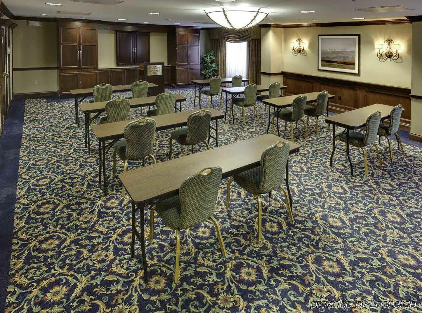 Hampton Inn&Suites Cleveland-Beachwood Exterior foto